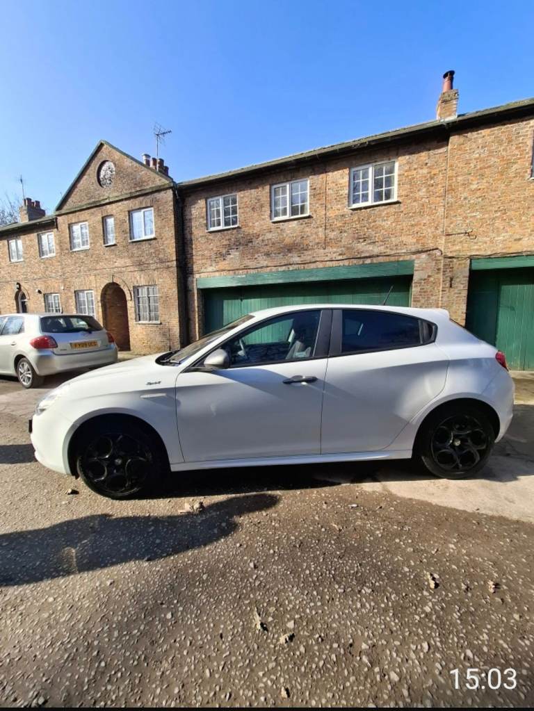 Alfa Romeo, GIULIETTA, Hatchback, 2016, Manual, 1368 (cc), 5 doors