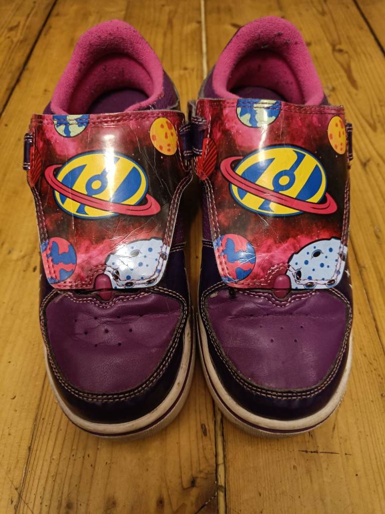 image for Heeleys size 2 purple in great condition 