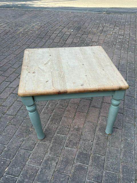 Free Pine Coffee Table