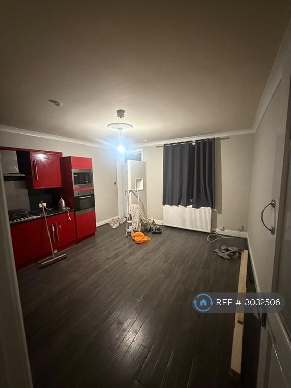 2 bedroom house in Toller Lane, Bradford, BD9 (2 bed) (#3032506)
