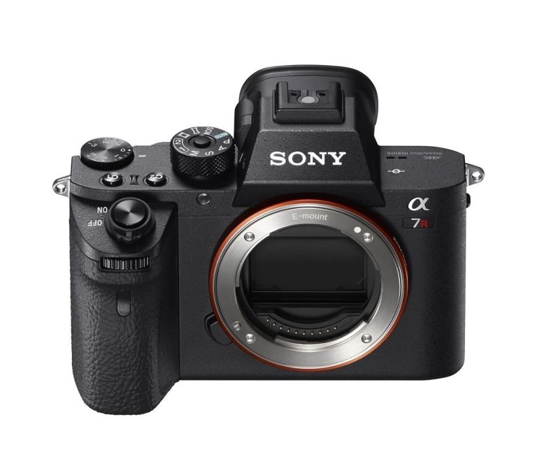 Sony A7R II A7RM2 42.4MP Mirrorless Body 4K HDR 5-Axis Stabilization. 
