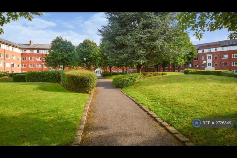 2 bedroom flat in Melmerby Court, Salford, M5 (2 bed) (#2726349)