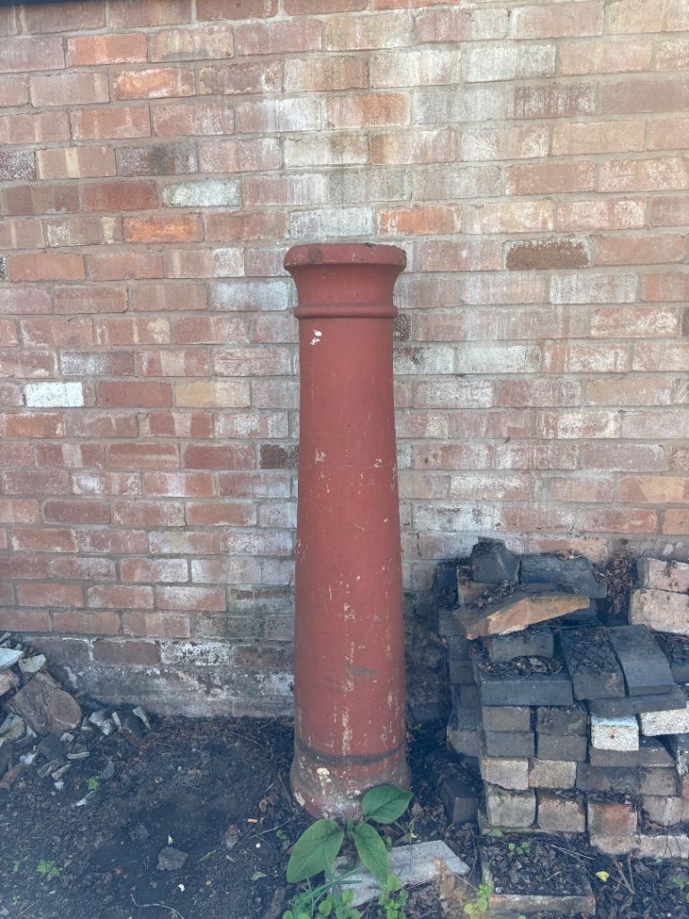 Large chimney pot