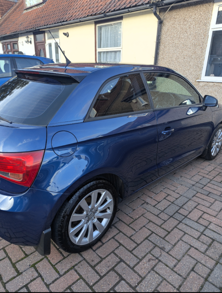 Audi, A1, Hatchback, 2010, Semi-Auto, 1390 (cc), 3 doors