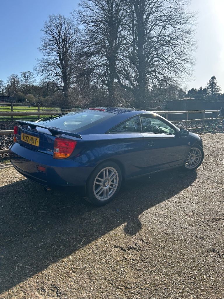 Toyota celica 2000 classic