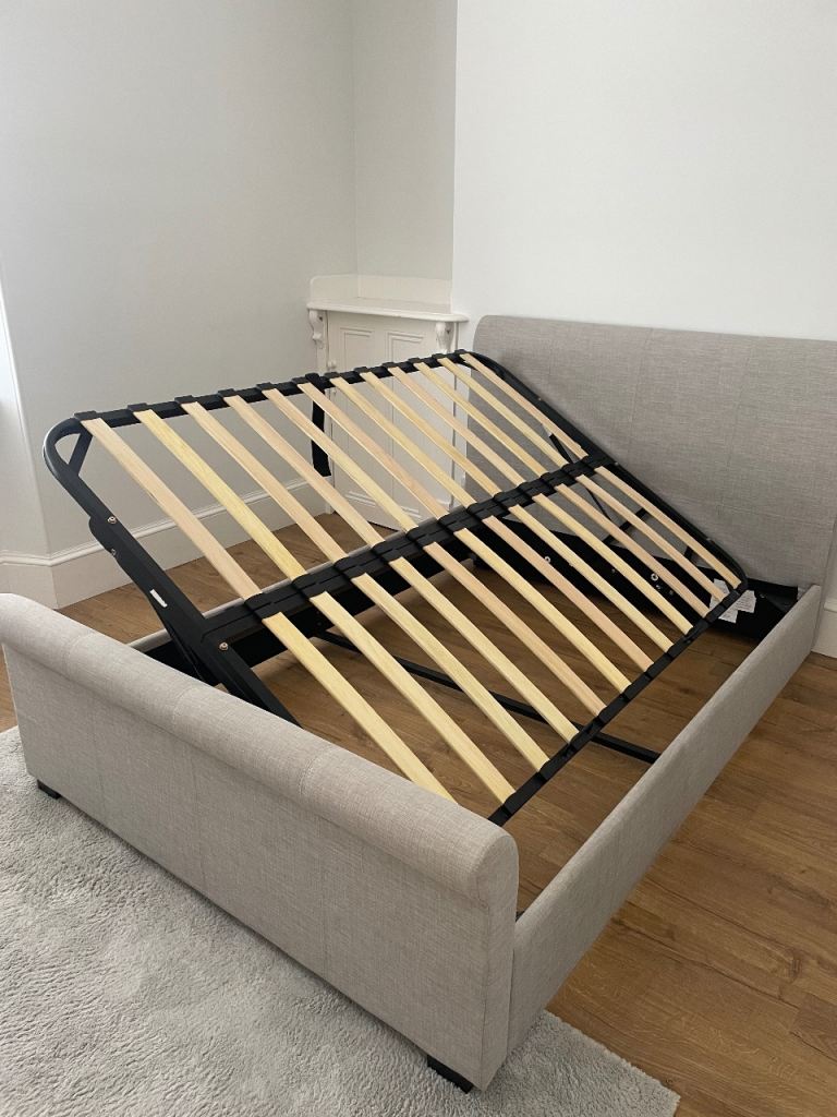 Double Bed 