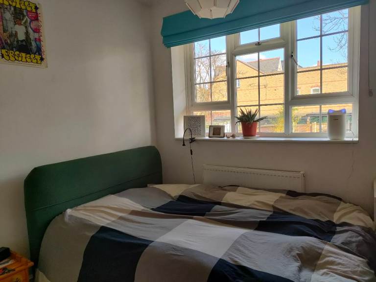 Double room to let in a shared house 