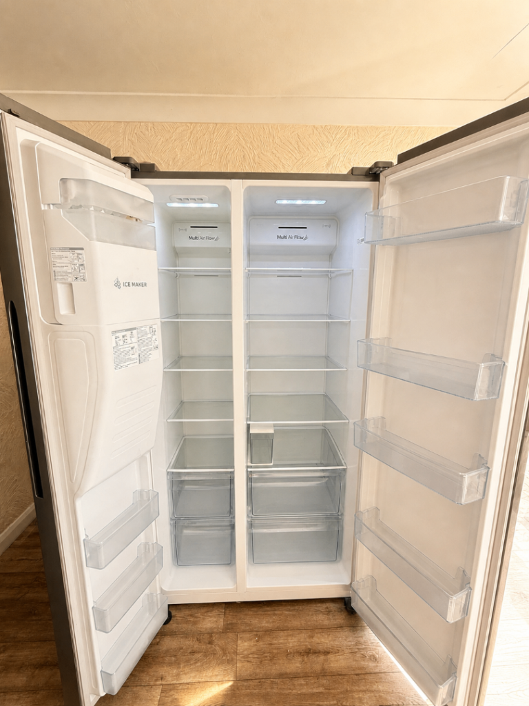 Hisense American Fridge Freezer RS694N4TC1 – Large + Ice/Water Dispenser