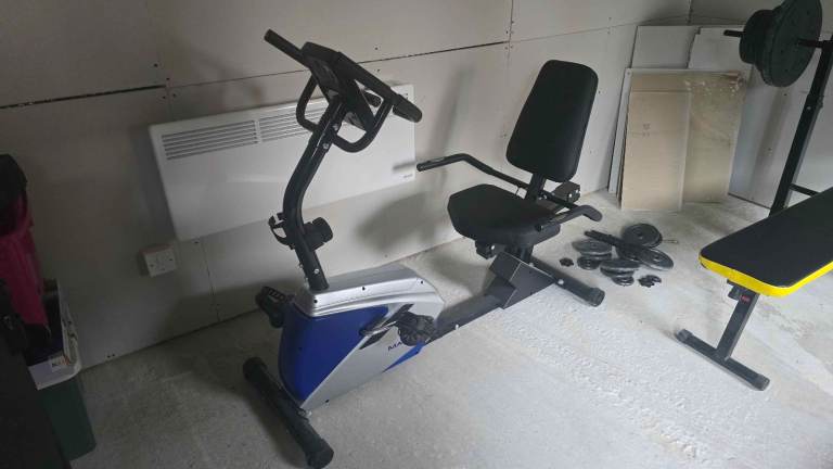 Marcy RB1016 Azure Manual Magnetic Recumbent Exercise Bike like new