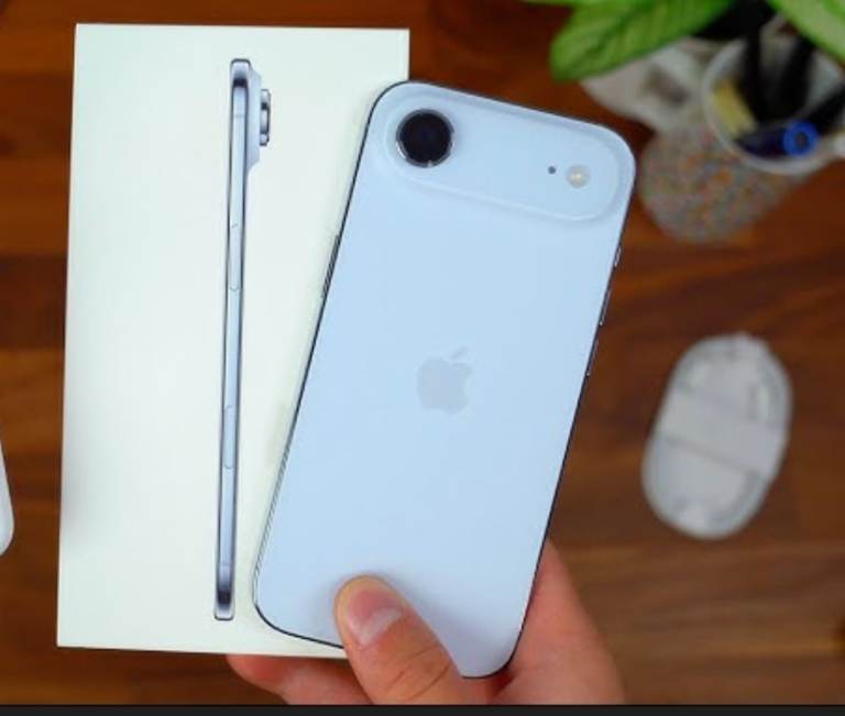 Apple iphone 17 air 256 gb white unlocked as new in box 