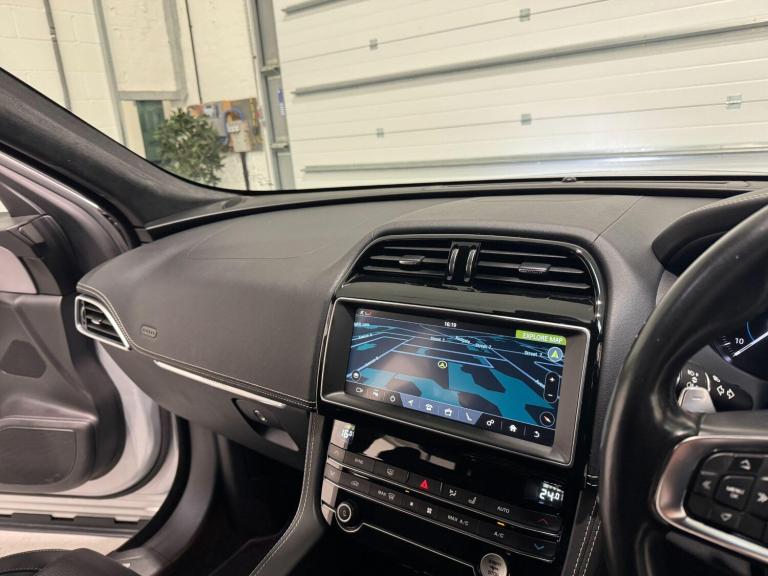 2019 Jaguar F-Pace 2.0 D180 R-Sport SUV 5dr Diesel Auto AWD Euro 6 (s/s) (180 ps) ESTATE Diesel A...