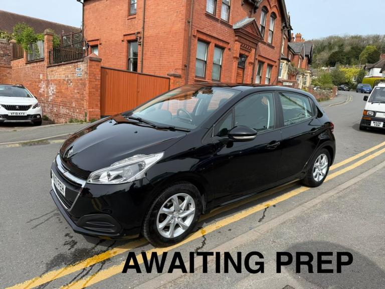 2017 Peugeot 208 1.2 PureTech Active Hatchback 5dr Petrol Manual Euro 6 (82 ps) Hatchback Petrol ...