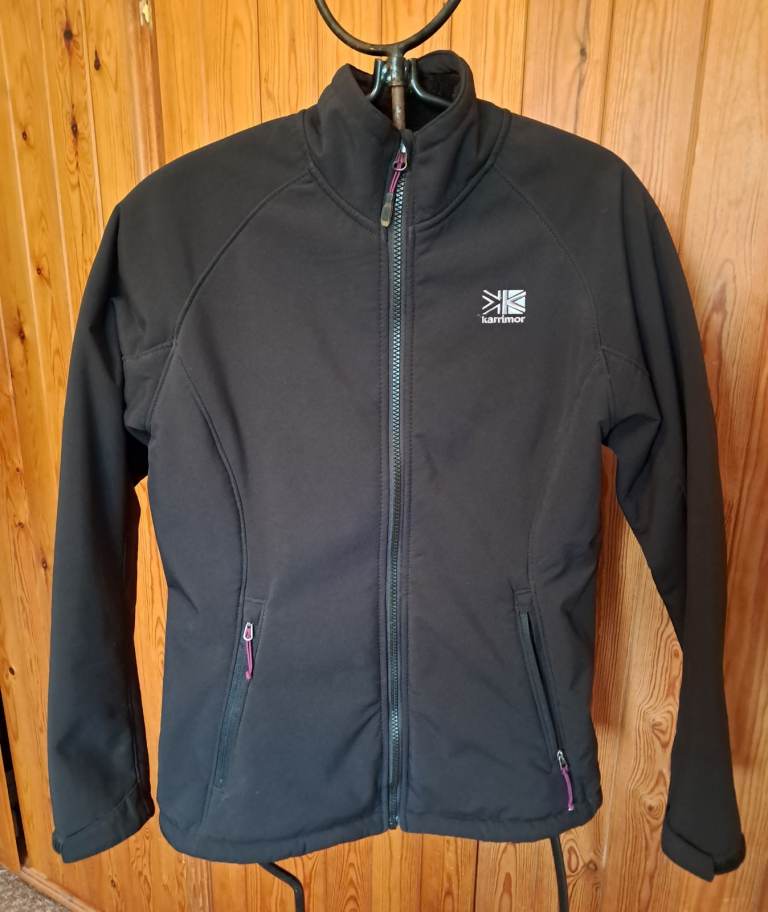 Karrimor Ladies Soft Shell Hiking Jacket, black with a black fleece lining. UK size 10. 