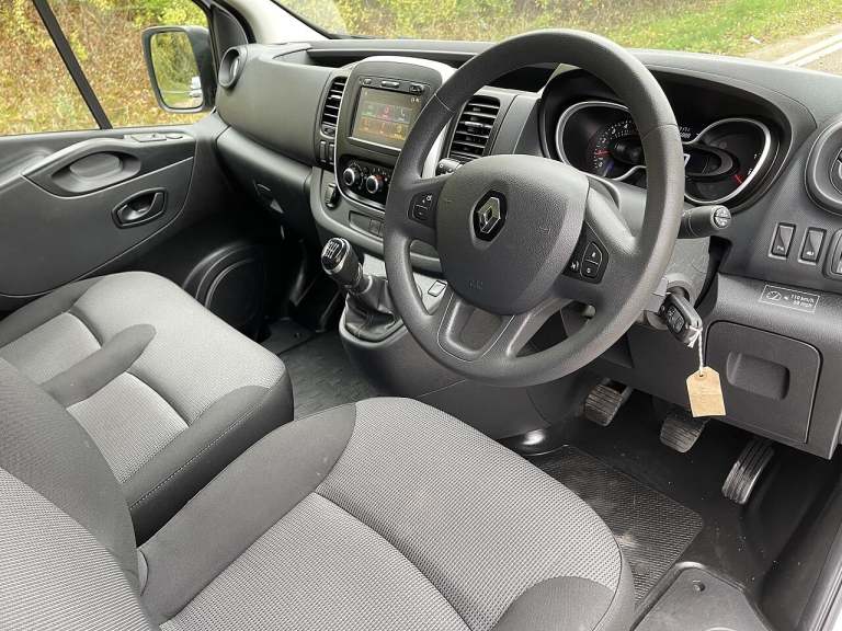 2021 Renault Trafic SL30 ENERGY dCi 120 Business Van PANEL VAN DIESEL Manual