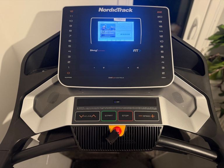 nordic track treadmill exp 7i, like new , used 5 times