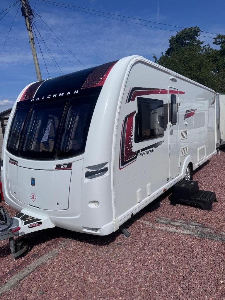 Coachman Pastiche 575, Yr.2018,Transverse Island Bed, Motor-Mover, Awning