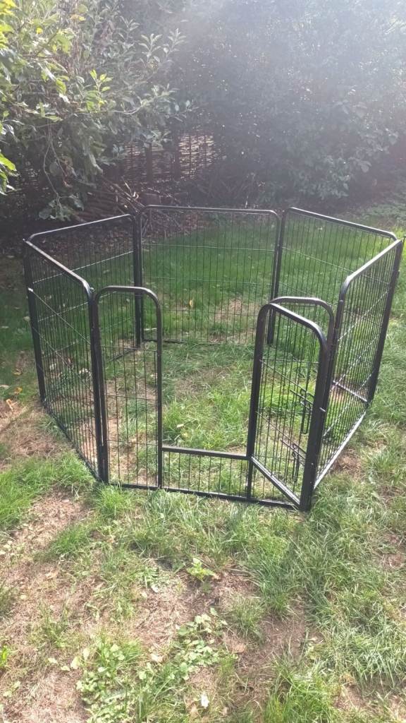 Extendable multi way pet/ baby / toddler cage/ barrier 