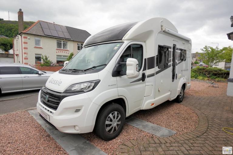 2017 Bessacarr 424, 4-Berth, 4-Seatbelts, End-washroom, Drop-down Double bed