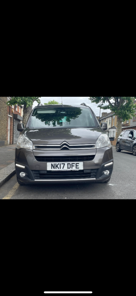 Citroen Berlingo wheelchair access van