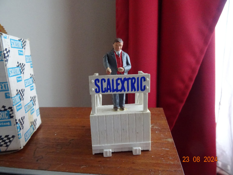 vintage scalextric rosterum start 