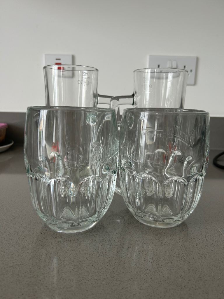 Bundle of glasses 