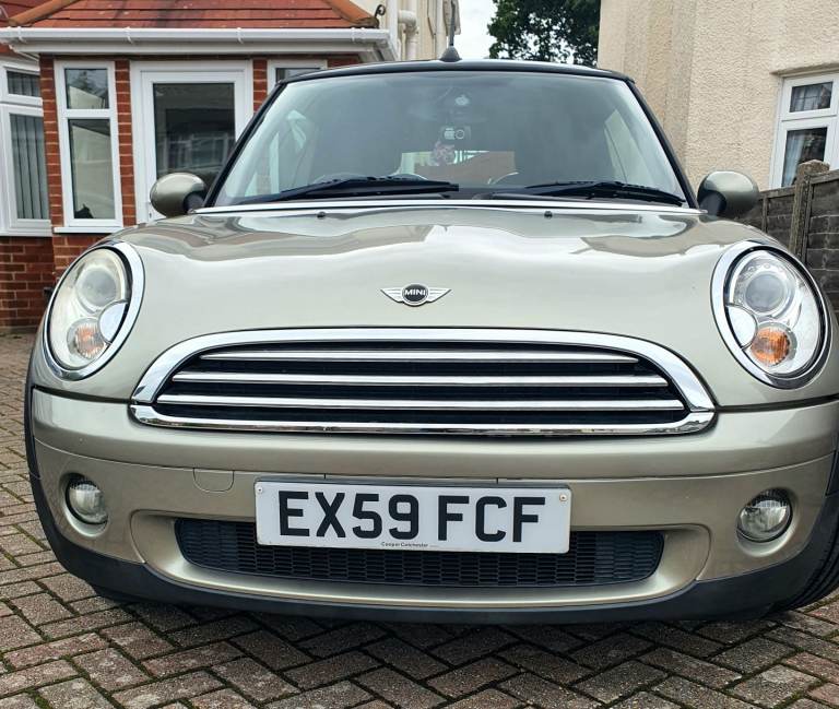 BMW Mini Cooper Convertible, 2009, Manual, 1598 (cc), 2 doors. LOW MILEAGE