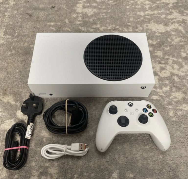 Xbox Series S Console 1TB - White, with Controller and Cables, £150.00 ...