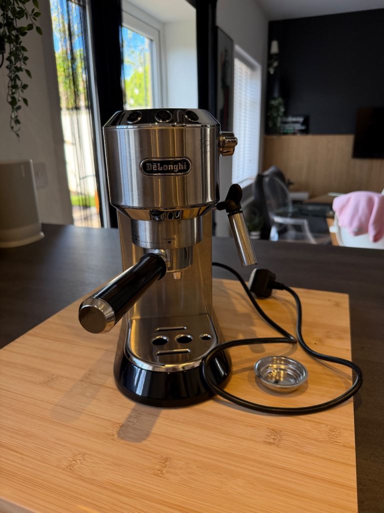 De’Longhi Stainless Steel Espresso Coffee Machine