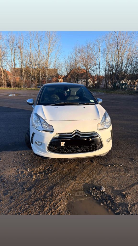 Citroen, DS3, Hatchback, 2011, Manual, 1560 (cc), 3 doors