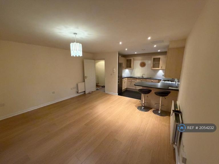 2 bedroom flat in Sycamore Court, Sheffield, S11 (2 bed) (#2054232)