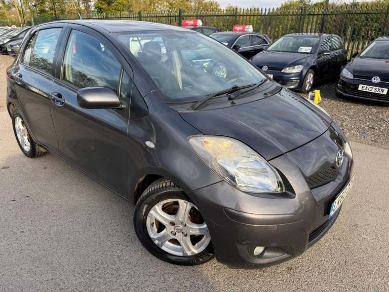 2010 Toyota Yaris 1.33 Dual VVT-i TR MultiMode Euro 4 (s/s) 5dr HATCHBACK Petrol Automatic