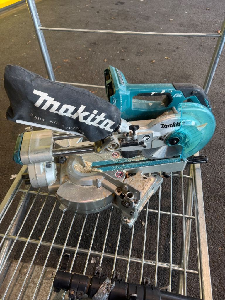 Makita Mitre Saw – Good Condition, Cordless