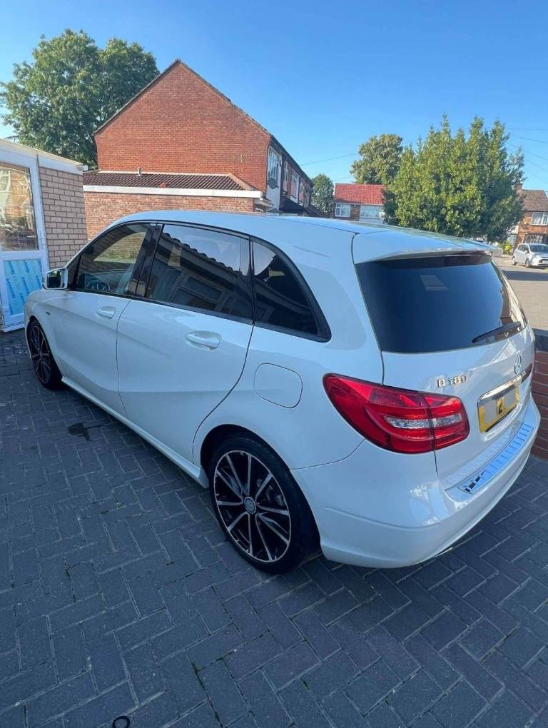 2012 Mercedes B180 CDI CLASS SAT NAV LEATHERS MOT 2027 NT GOLF A3 ASTRA QASHQAI