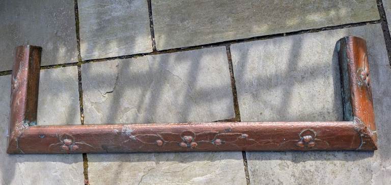 Stunning Antique Copper & Steel F/place Fender Hearth Kerb Corner 132.5cm (1900)