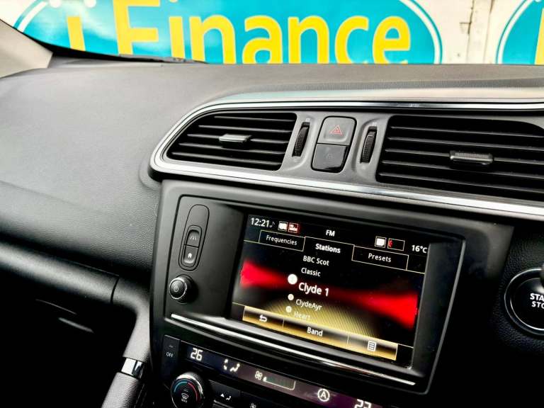 CAN'T GET CREDIT? CALL US! Renault Kadjar 1.3 TCe Dynamique Nav ENERGY - £199 DEPOSIT, £66 PER WEEK