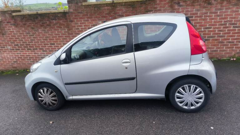 Peugeot, 107, Hatchback, 2010, Semi-Auto, 998 (cc), 3 doors