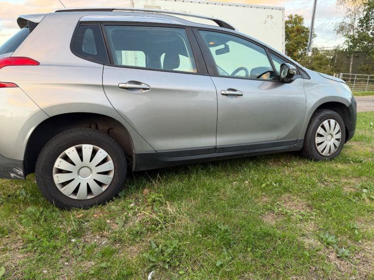Peugeot, 2008, Hatchback, 2014, Manual, 1398 (cc), 5 doors