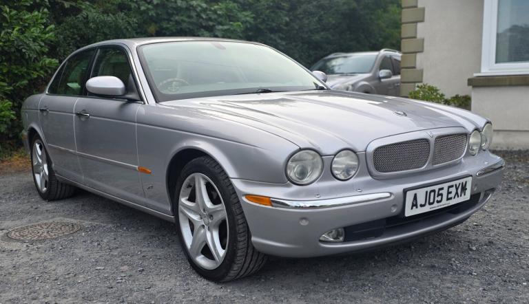 2005 Jaguar XJ XJ6 3.0 V6 Sovereign 4dr Auto SALOON Petrol Automatic