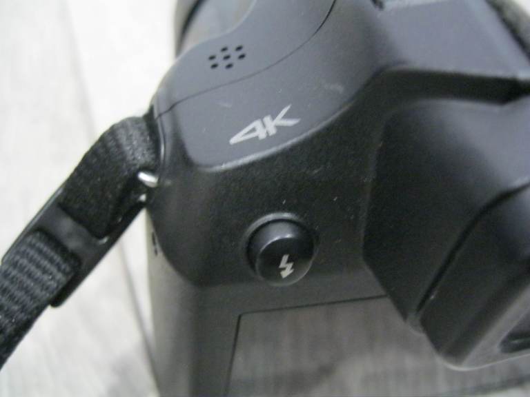 Panasonic Lumix DC-FZ82 18.1MP Digital Camera 60x Optical Zoom Lens + Extras