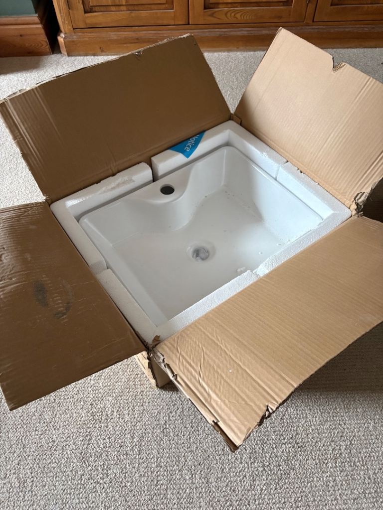 New ERIDANUS 19" Vessel Sink Basin – White