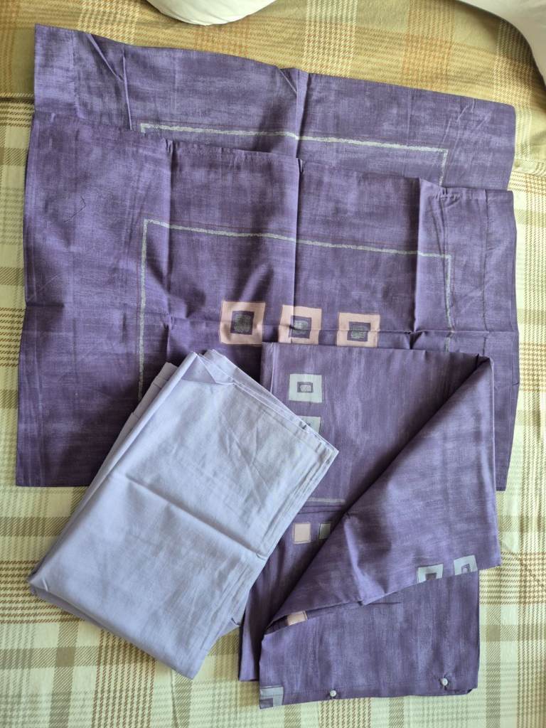 image for 2 sets of single bedding, comprising of duvet covers, pillow cases and fitted sheets