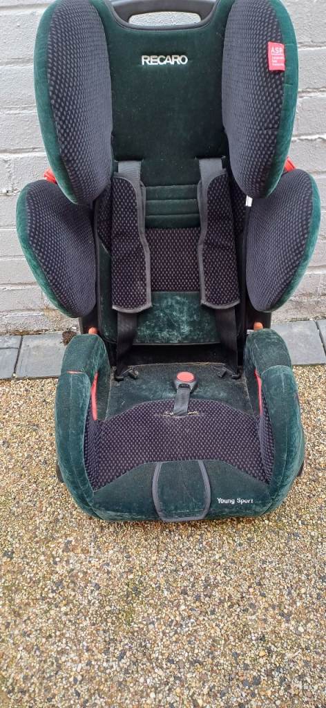 Recaro young sport childs car seat