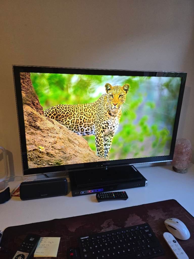 Panasonic 39" LED TV 