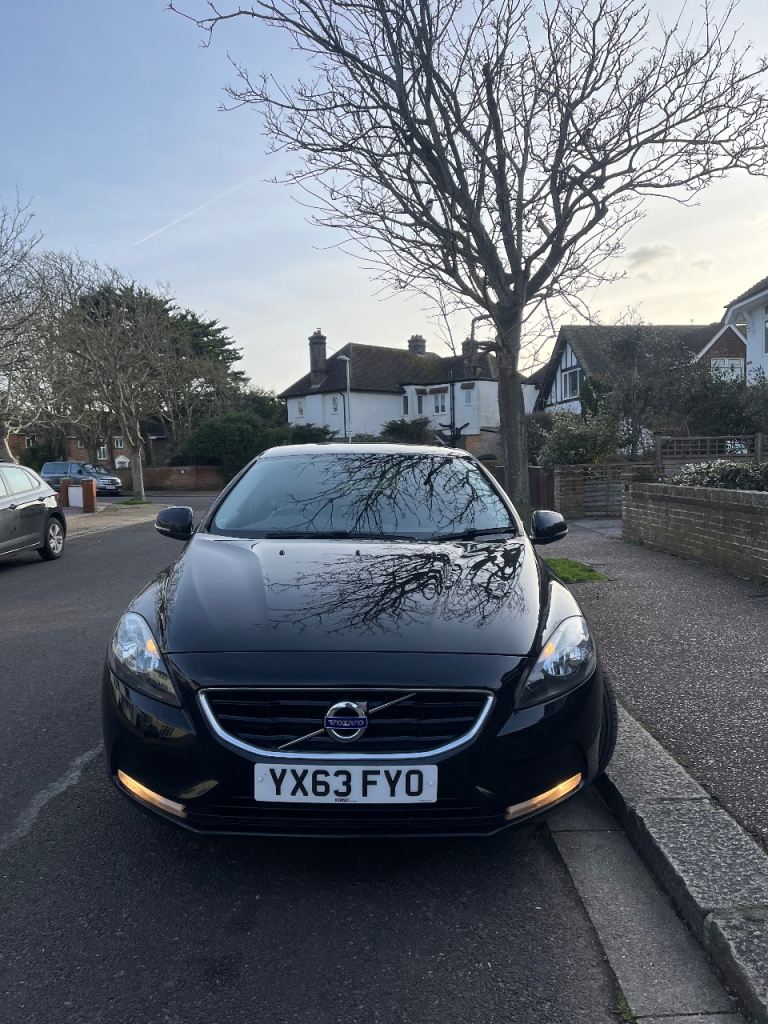 Volvo, V40, Hatchback, 2013, Manual, 1560 (cc), 5 doors