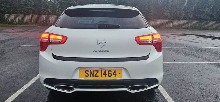 Citroen, DS5, Hatchback, 2012, Manual, 1997 (cc), 5 doors