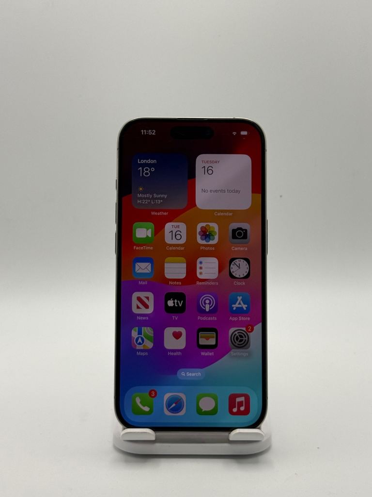 iphone 15 Pro Max 256GB Excellent Conditions. 