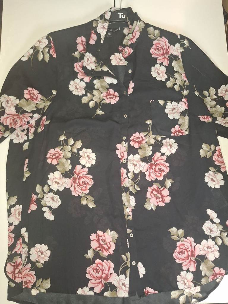 Dorothy Perkins Black Floral Rose Print Tab Sleeve Shirt
