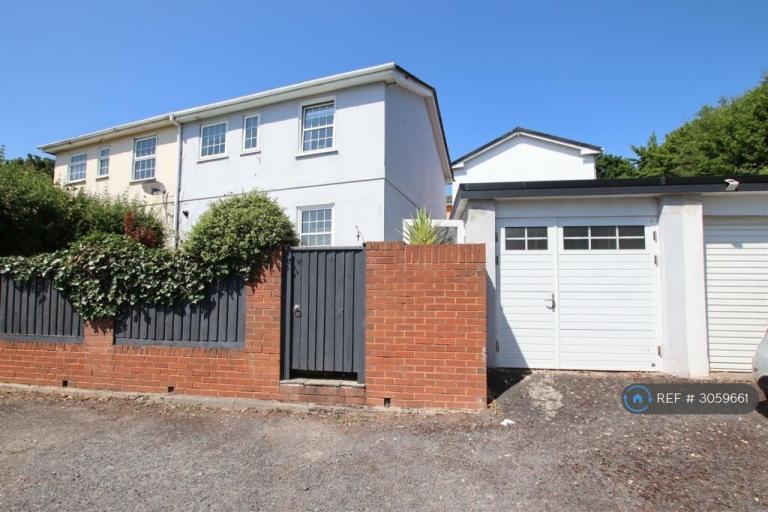 4 bedroom house in Rosebarn Lane, Exeter, EX4 (4 bed) (#3059661)