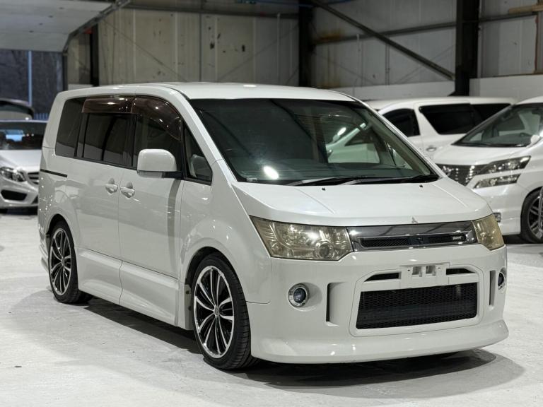 2008 Mitsubishi Delica D5 2.4 ROADEST G NAVIGATION PACKAGE PETROL AUTO 8 SEATS ULEZ MPV Petrol Au...