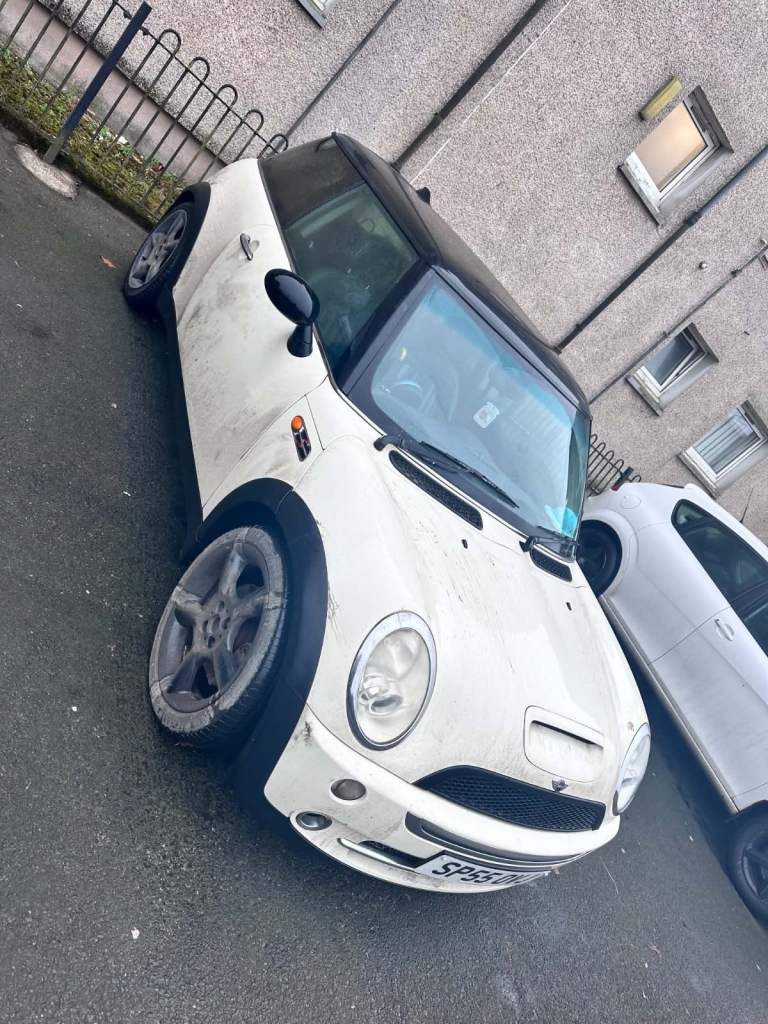 Mini Cooper r50 BREAKING